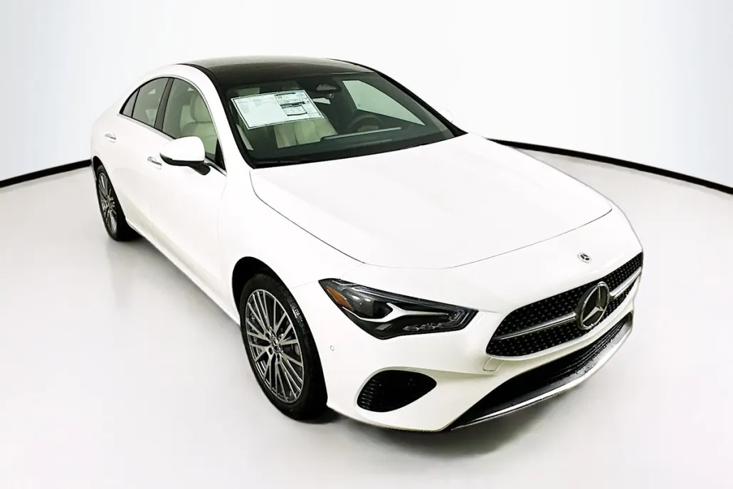 2025 Mercedes Benz CLA 250 4MATIC photo 1