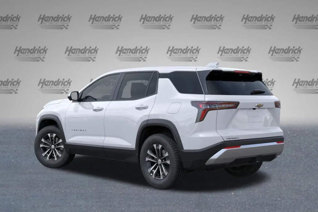 2026 Chevrolet Equinox LT photo 1