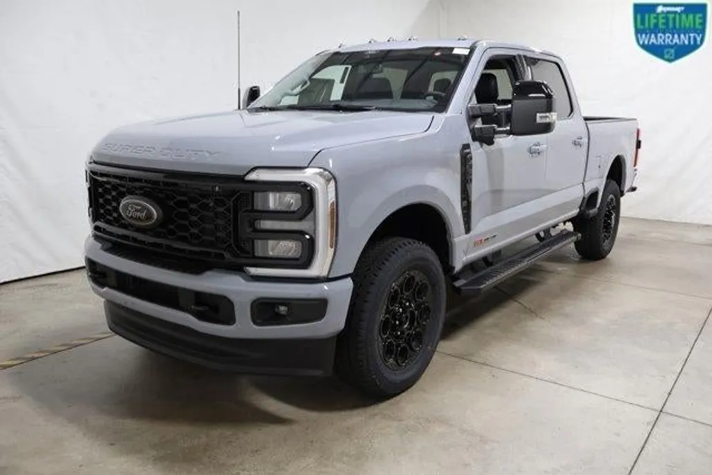 2026 Ford F-350 Lariat photo 1