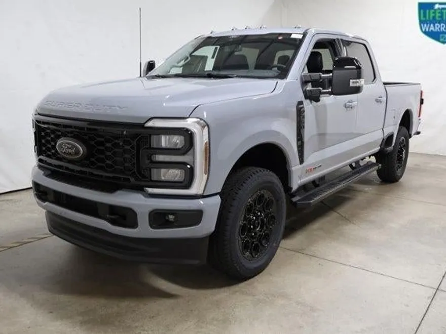 2026 Ford F-350 Lariat photo 1