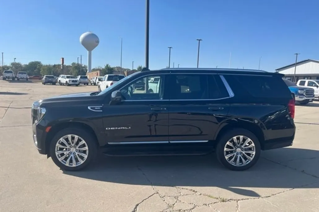 2024 Gmc Yukon Denali photo 1