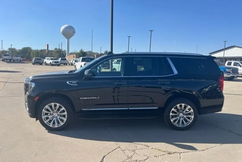 2024 Gmc Yukon Denali photo 1