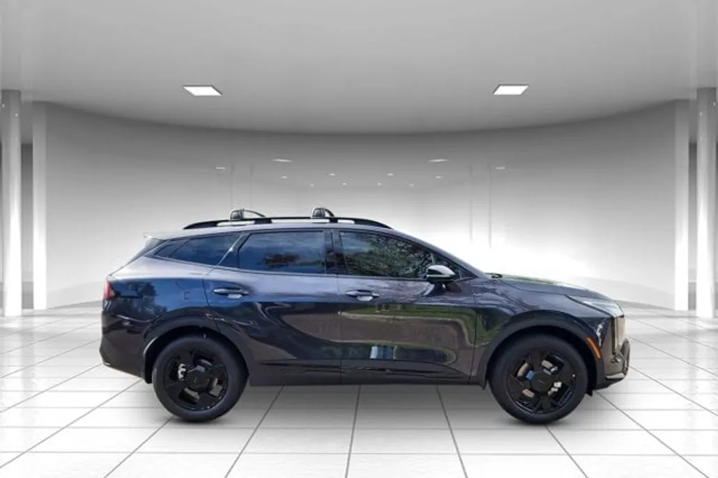 2026 Kia Sportage X-Line photo 1
