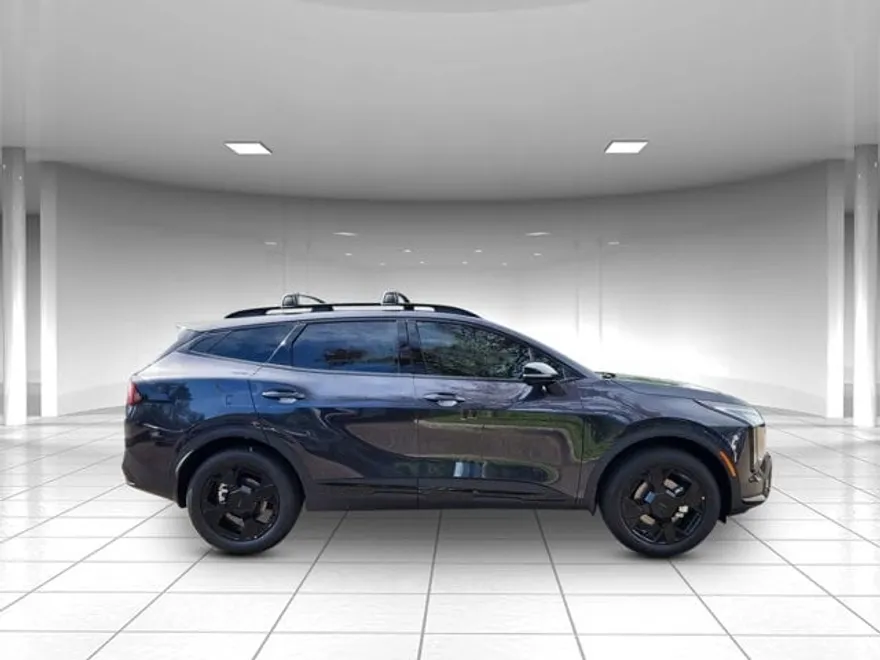2026 Kia Sportage X-Line photo 1