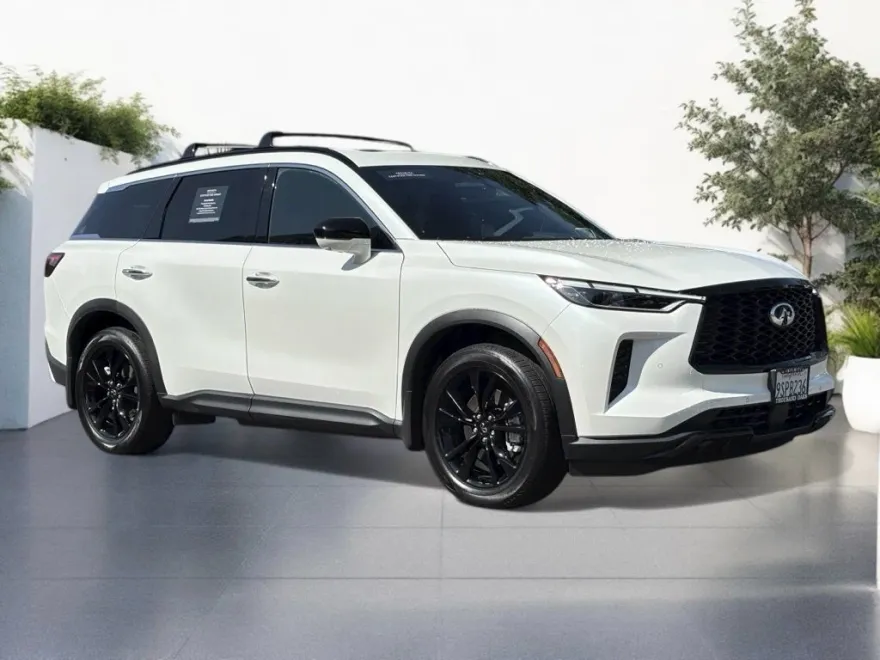 2025 Infiniti QX60 Luxe photo 1