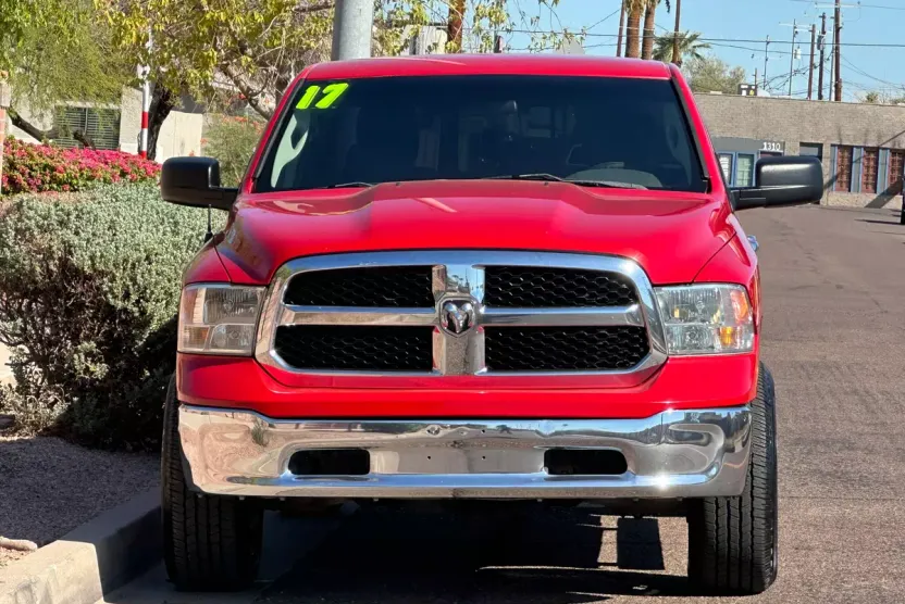 2017 Ram 1500 SLT photo 1