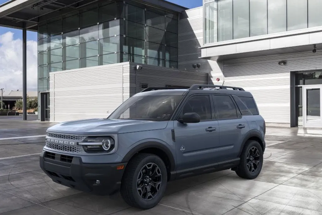 2025 Ford Bronco Sport Outer Banks photo 1