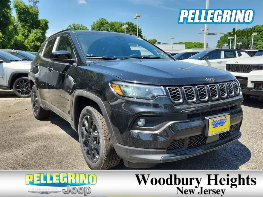 2024 Jeep Compass Latitude photo 1