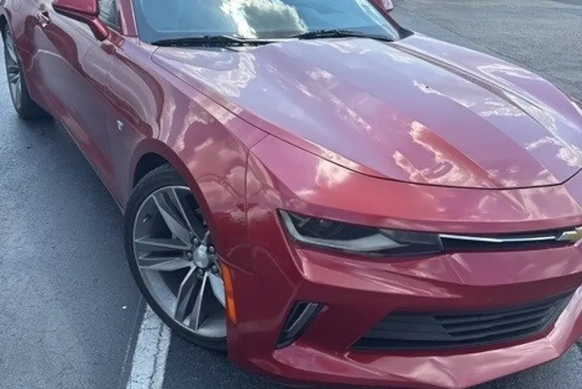 2016 Chevrolet Camaro 1LT photo 1