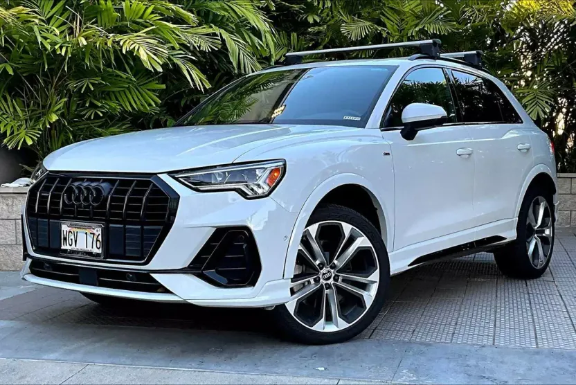 2021 Audi Q3 45 TFSI S line Premium photo 1