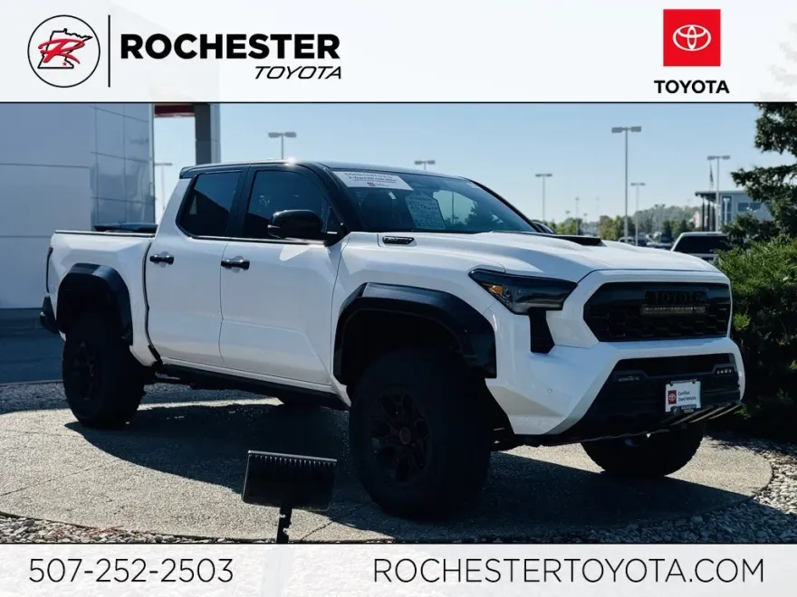 2025 Toyota Tacoma TRD Pro 4x4 photo 1