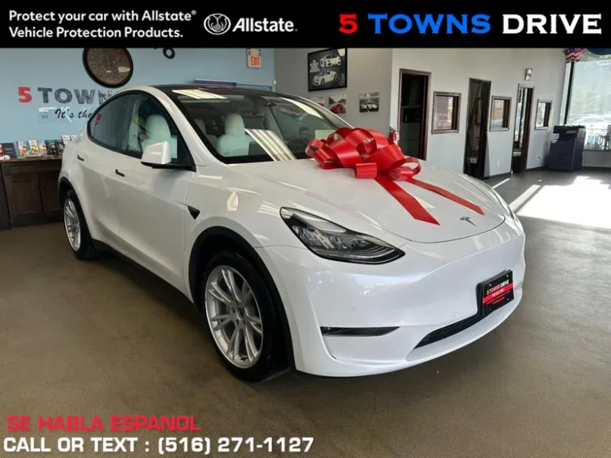 2021 Tesla Model Y Long Range photo 1