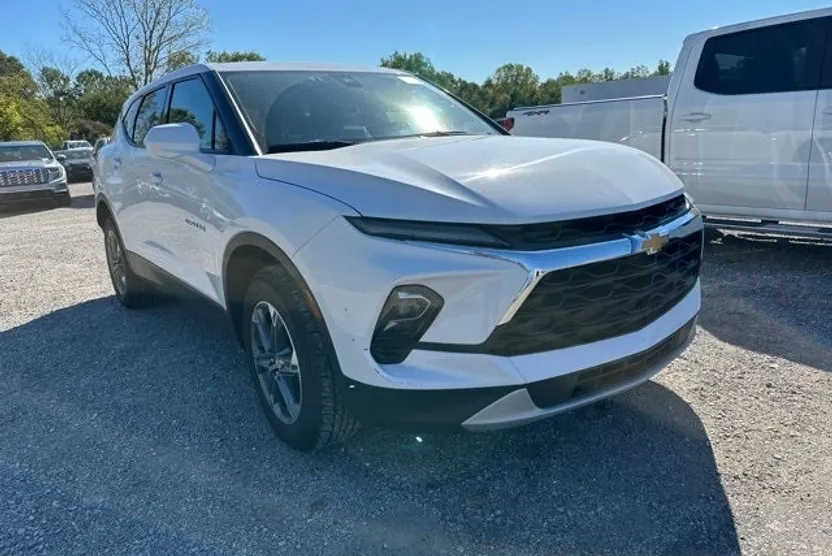 2023 Chevrolet Blazer 2LT photo 1