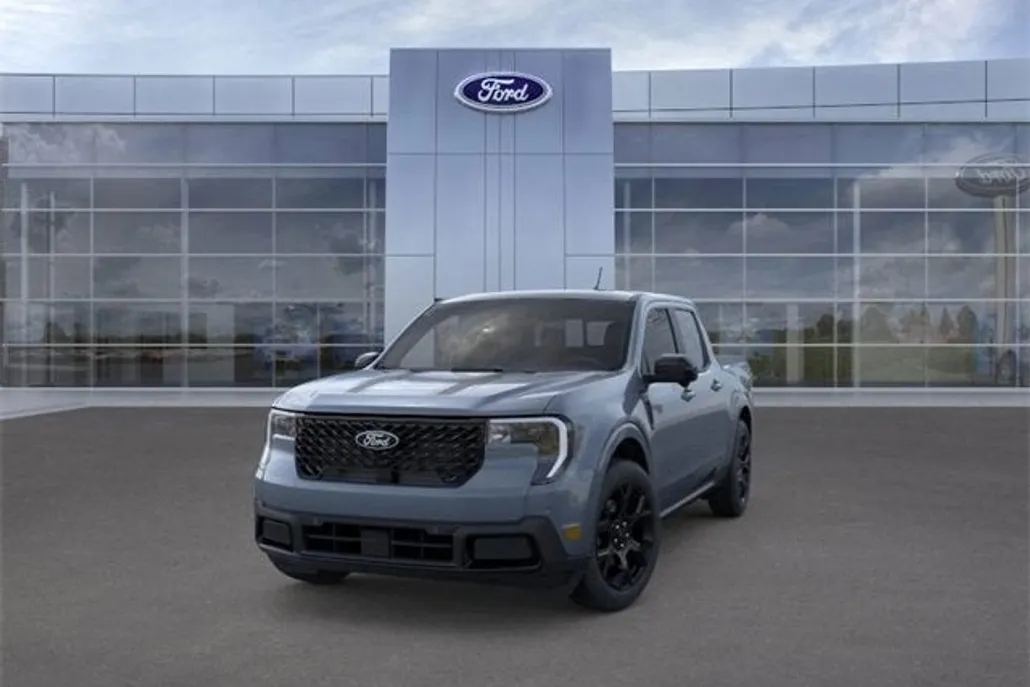 2025 Ford Maverick Lariat photo 1