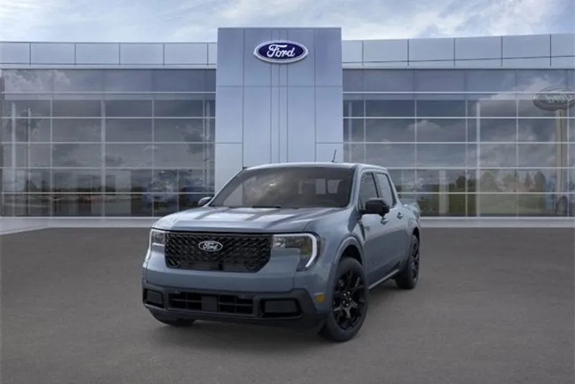 2025 Ford Maverick Lariat photo 1
