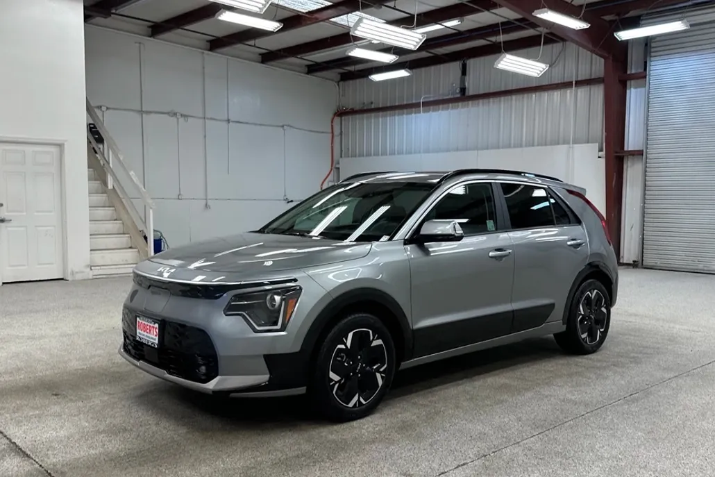 2024 Kia Niro EV Wind photo 1