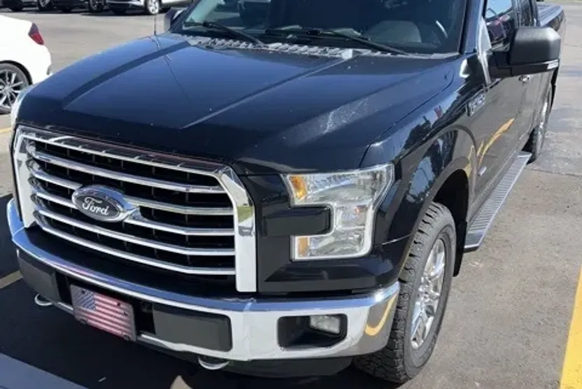 2016 Ford F-150 XLT photo 1