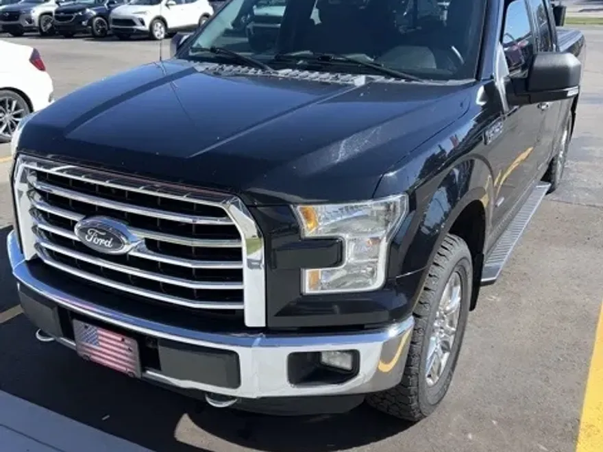 2016 Ford F-150 XLT photo 1
