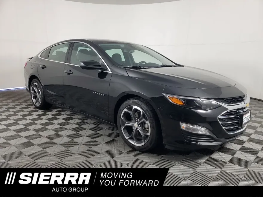 2022 Chevrolet Malibu 1LT photo 1