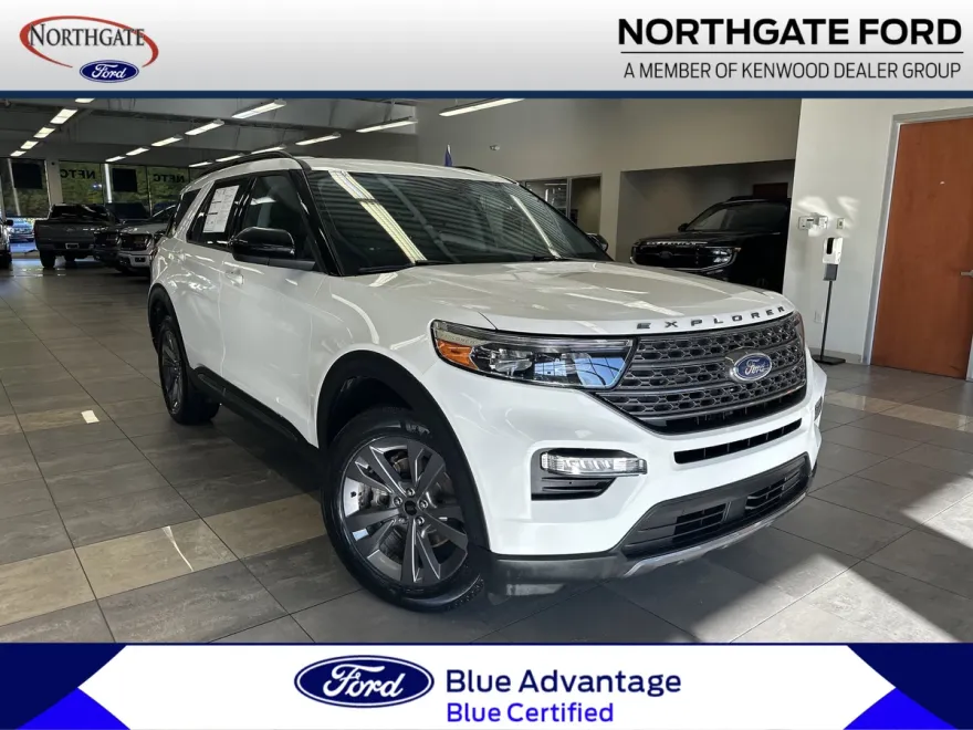 2022 Ford Explorer XLT photo 1