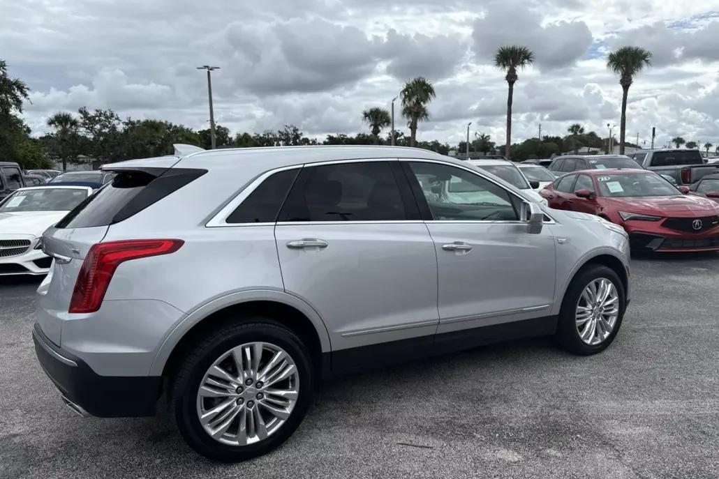 2019 Cadillac XT5 Premium Luxury photo 1