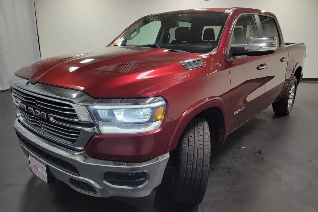 2019 Ram 1500 Laramie photo 1