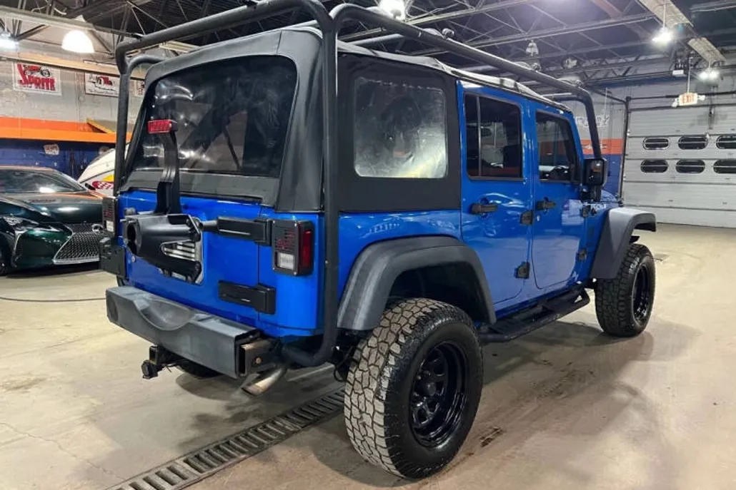 2015 Jeep Wrangler Unlimited Sport photo 1