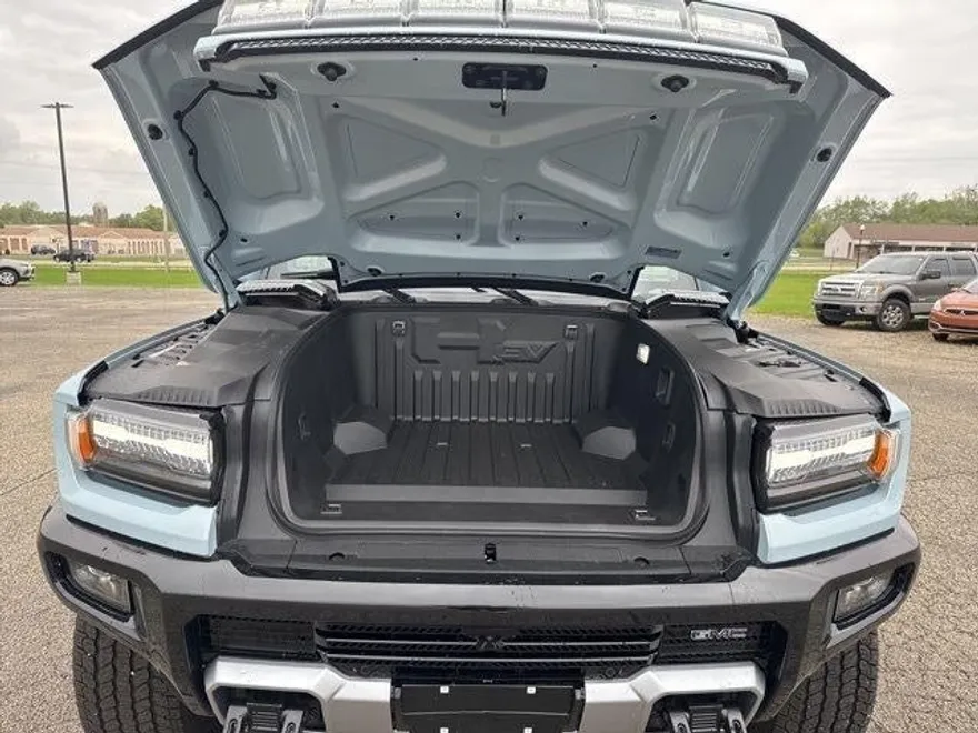 2025 Gmc Hummer EV SUV photo 1