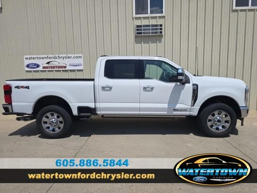 2025 Ford F-250 Lariat photo 1
