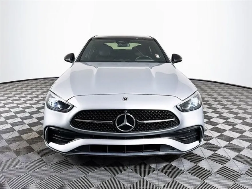 2022 Mercedes Benz C 300 Sedan photo 2