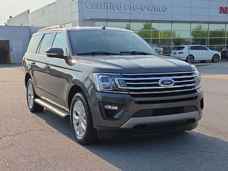 2021 Ford Expedition XLT photo 1