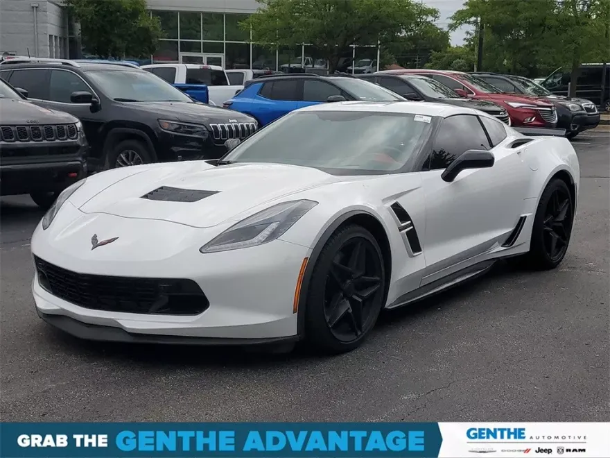 2019 Chevrolet Corvette Grand Sport 2LT photo 1