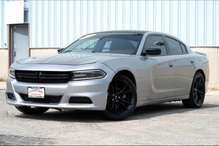 2018 Dodge Charger SXT photo 1