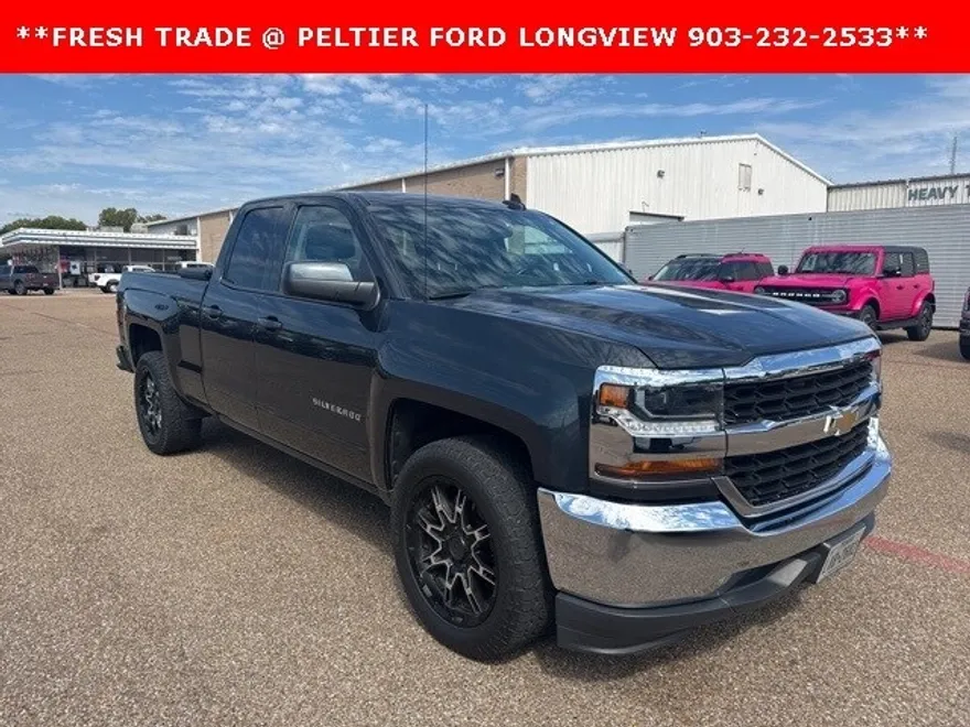 2018 Chevrolet Silverado 1500 LT photo 1