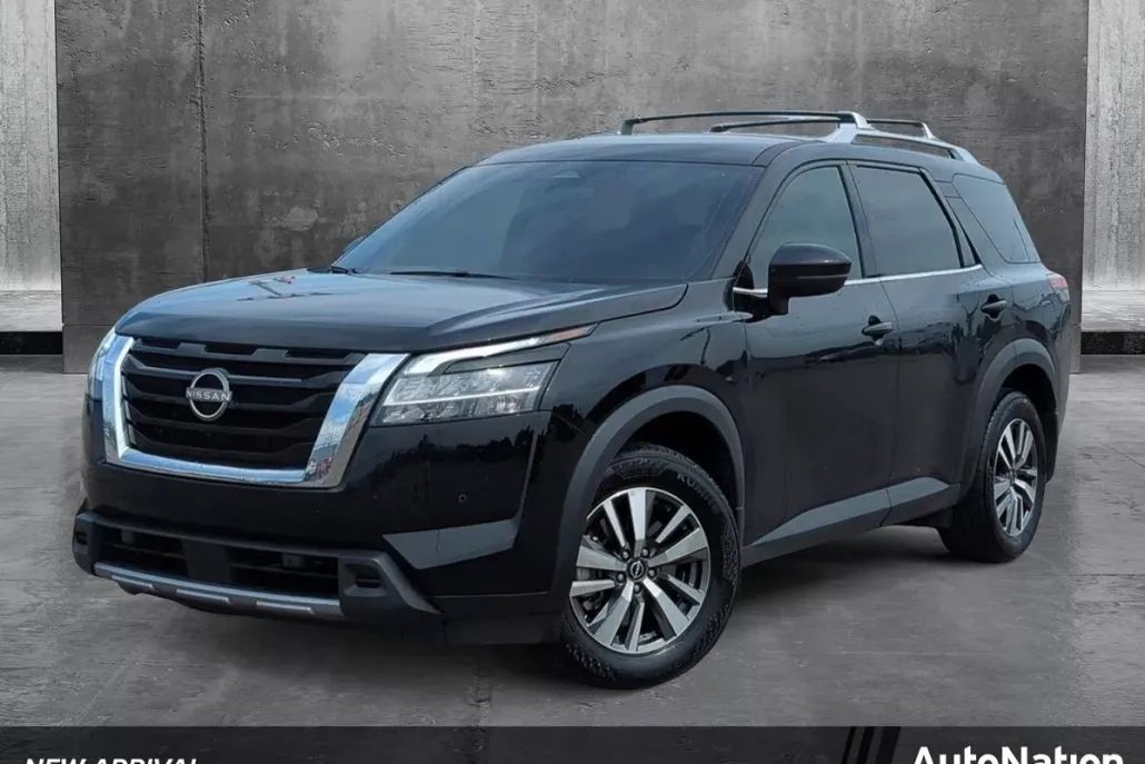 2024 Nissan Pathfinder SL 4x4 photo 1