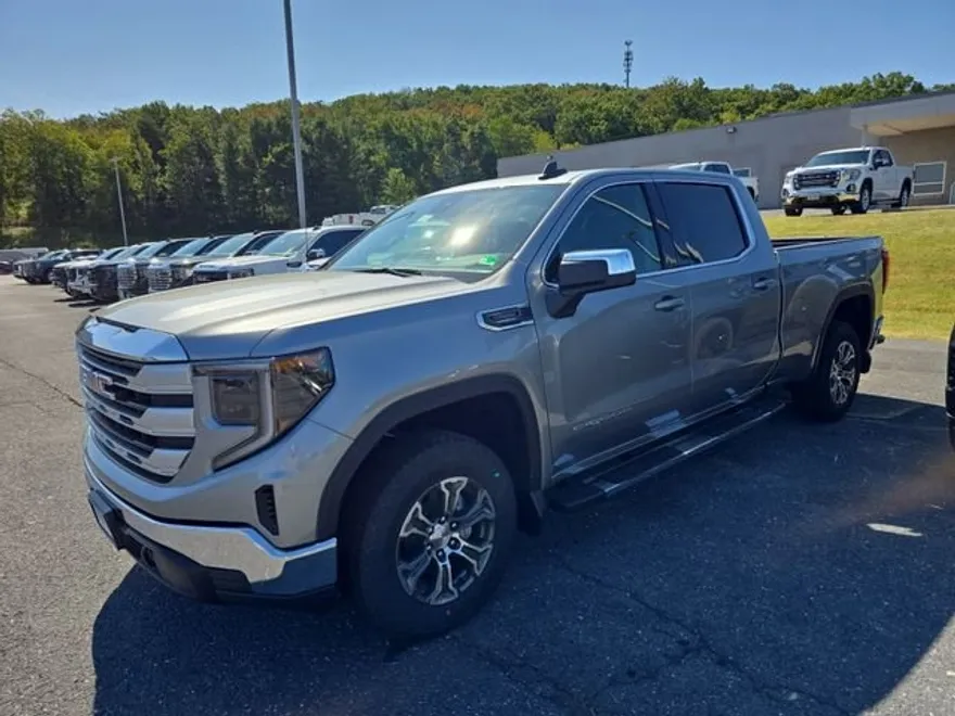 2026 Gmc Sierra 1500 SLE photo 1