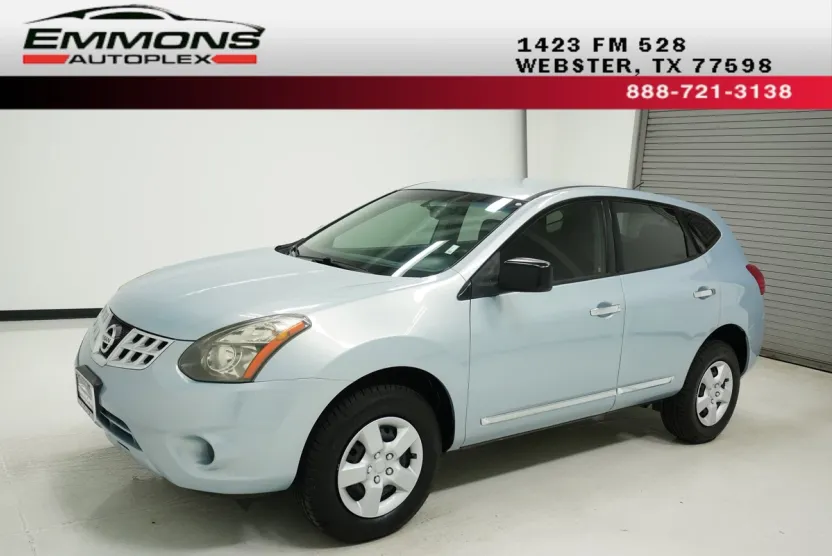 2014 Nissan Rogue Select S photo 1