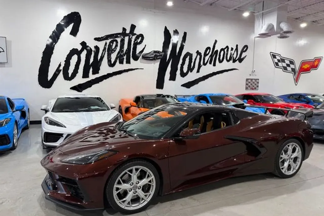 2022 Chevrolet Corvette 2LT photo 1