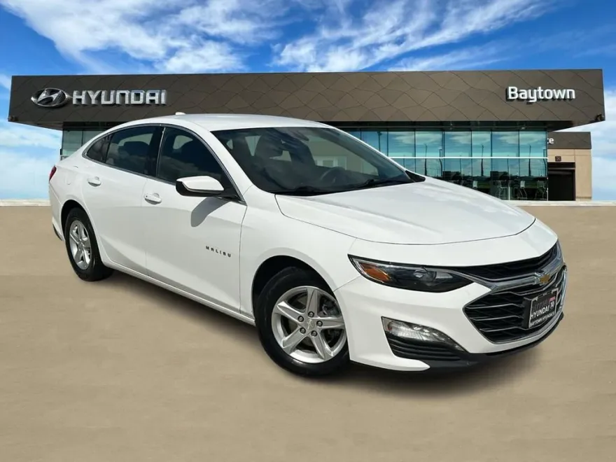2023 Chevrolet Malibu 1LT photo 1