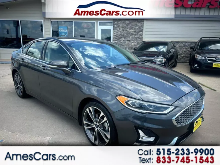 2020 Ford Fusion Titanium photo 1