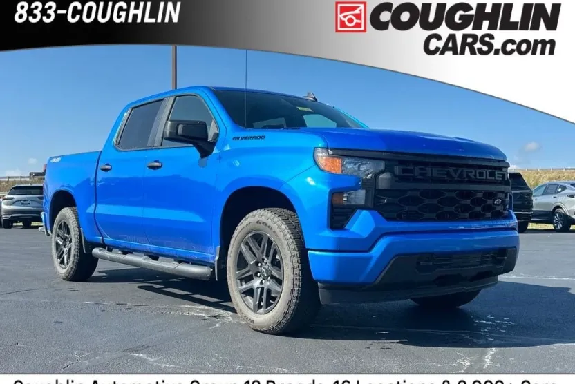 2025 Chevrolet Silverado 1500 Custom photo 1