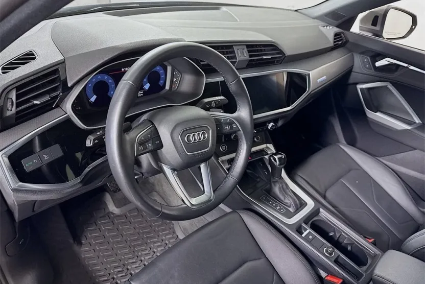 2021 Audi Q3 Premium Plus S line photo 1