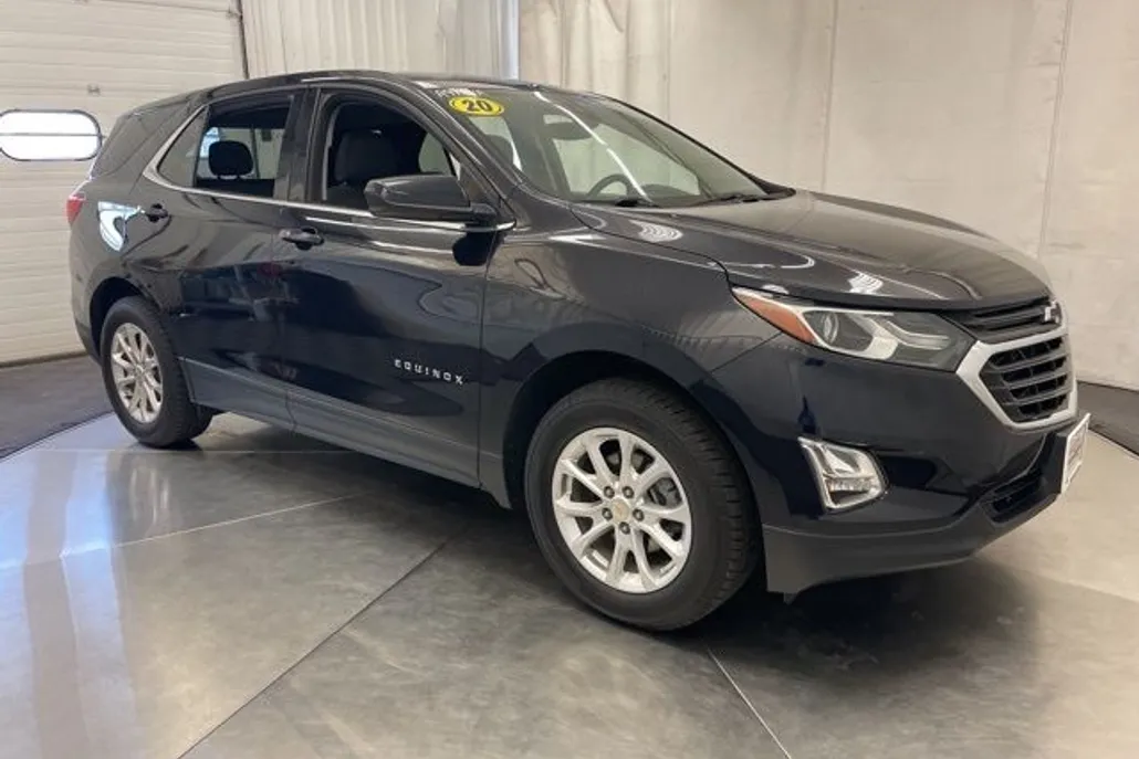 2020 Chevrolet Equinox LT photo 1