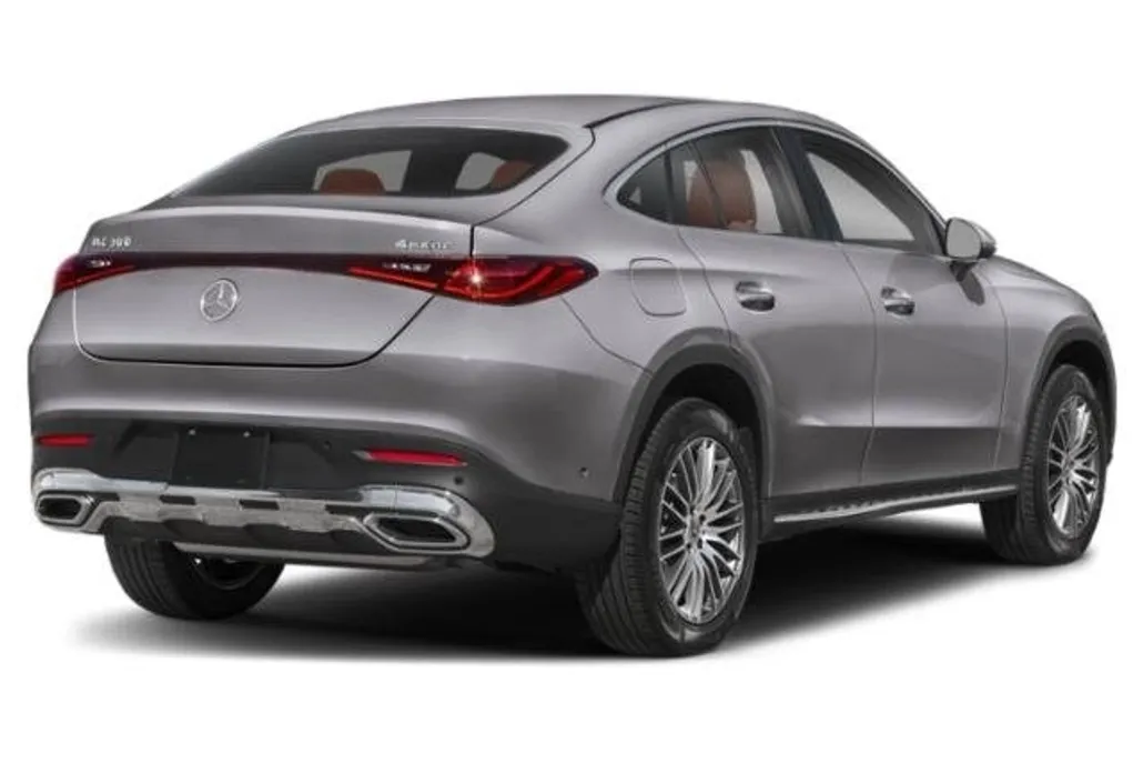 2026 Mercedes Benz GLC 300 4MATIC photo 1