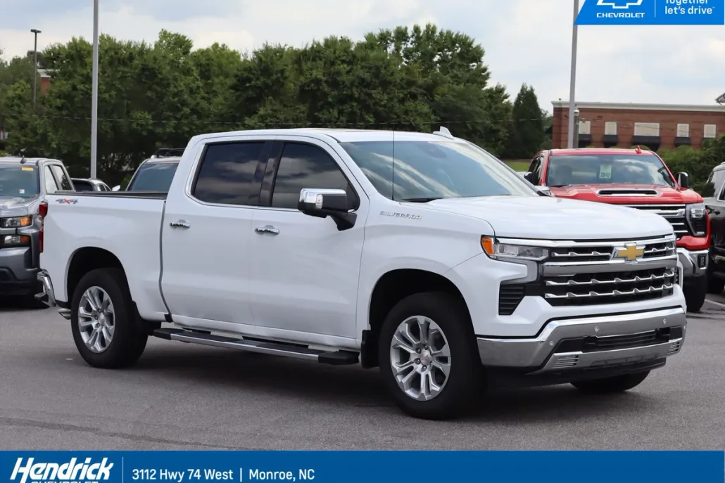 2025 Chevrolet Silverado 1500 LTZ photo 1