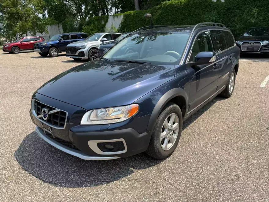 2010 Volvo XC70 3.2 photo 1