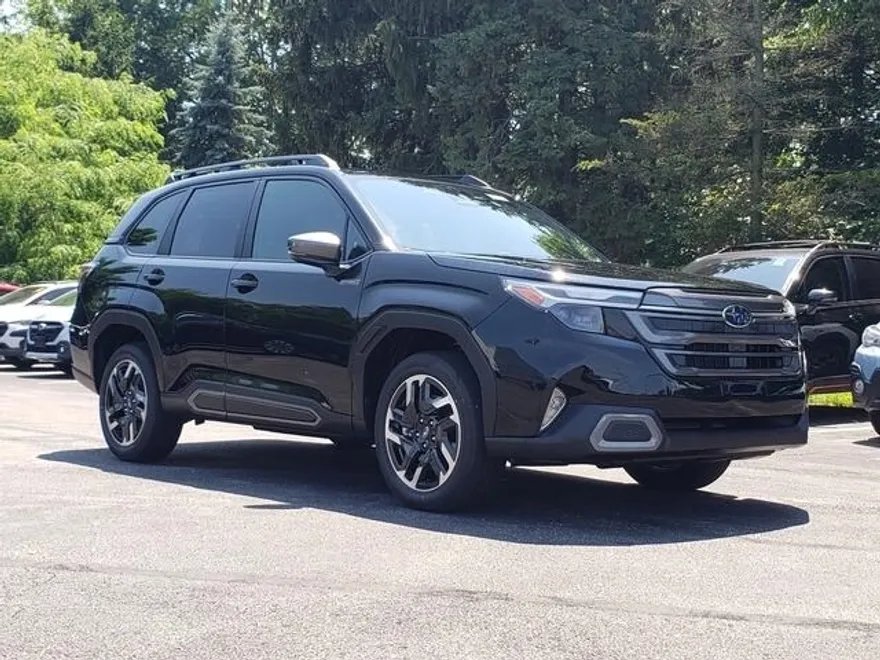 2025 Subaru Forester Limited photo 1