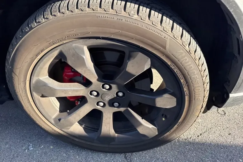 2021 Ford Explorer ST photo 1