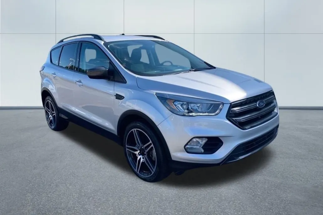 2019 Ford Escape SEL photo 1