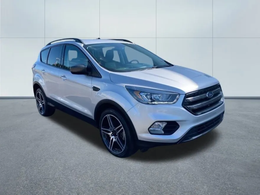 2019 Ford Escape SEL photo 1